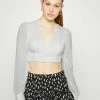 WAL G. WGXZL WEDDING - BESSIE MESH SLEEVE V NECK CROP TOP - Blouse - White