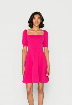 WAL G. MANYA SQUARE NECK SKATER DRESS - Cocktail Dress / Party Dress - Dark Fushia