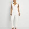 WAL G. NIKKI V NECK - Jumpsuit - White
