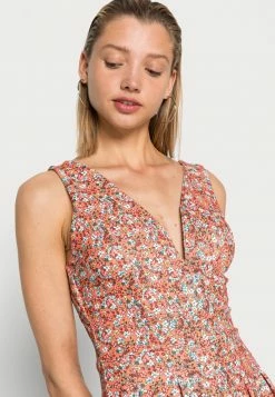 WAL G. COAST V NECK PLAYSUIT - Jumpsuit - Coral -WAL G. Sales Store 6abef338b66045ef8816293d03aba3fa