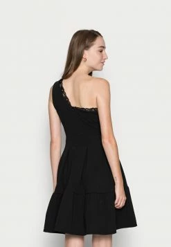 WAL G. JANINE SKATER DRESS - Jersey Dress - Black 2 WAL G. JANINE SKATER DRESS - Jersey Dress - Black -WAL G. Sales Store 6df3bfad535f4983b31573cb646a4dc1