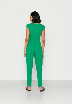 WAL G. SHORT SLEEVE V NECK - Jumpsuit - Leaf Green 2 WAL G. SHORT SLEEVE V NECK - Jumpsuit - Leaf Green -WAL G. Sales Store 7e2a62a01afd4dfb940679232065ff9a