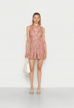 WAL G. COAST V NECK PLAYSUIT - Jumpsuit - Coral -WAL G. Sales Store 981e17548bf54b3fbc3bfc0a529f2cae