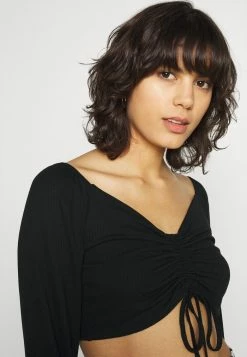 WAL G. KELLY CROP - Long Sleeved Top - Black 3 WAL G. KELLY CROP - Long Sleeved Top - Black -WAL G. Sales Store a465d85cd0e24704a19abc3dac7ae2c9