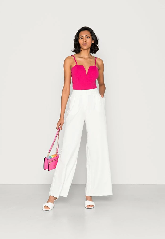 LARISA V NECK BODY SUIT - Top - dark fushia WAL G. LARISA V NECK BODY SUIT - Top - Dark Fushia -WAL G. Sales Store a63fe6fd11c2414fbbc63ed3633d3d8d