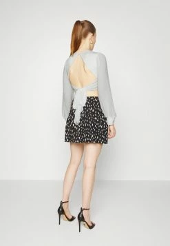 WAL G. WGXZL WEDDING - BESSIE MESH SLEEVE V NECK CROP TOP - Blouse - White -WAL G. Sales Store d0a5390bdafb4d1eaf9e8d5d3642ff5c