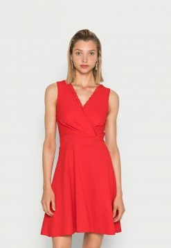 WAL G. VERA V NECK SCALLOP DETAIL SKATER DRESS - Cocktail Dress / Party Dress - Red