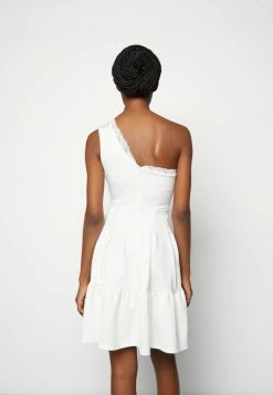 WAL G. JANINE SKATER DRESS - Jersey Dress - White 2 WAL G. JANINE SKATER DRESS - Jersey Dress - White -WAL G. Sales Store f1ca9f06715b4f7b98e93bda0c3b8998